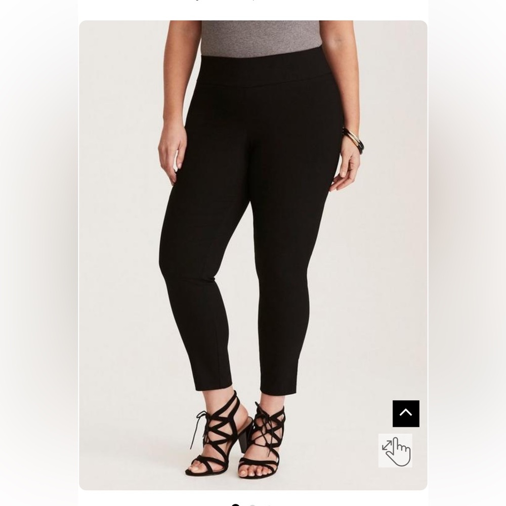 Torrid pull on cropped pants